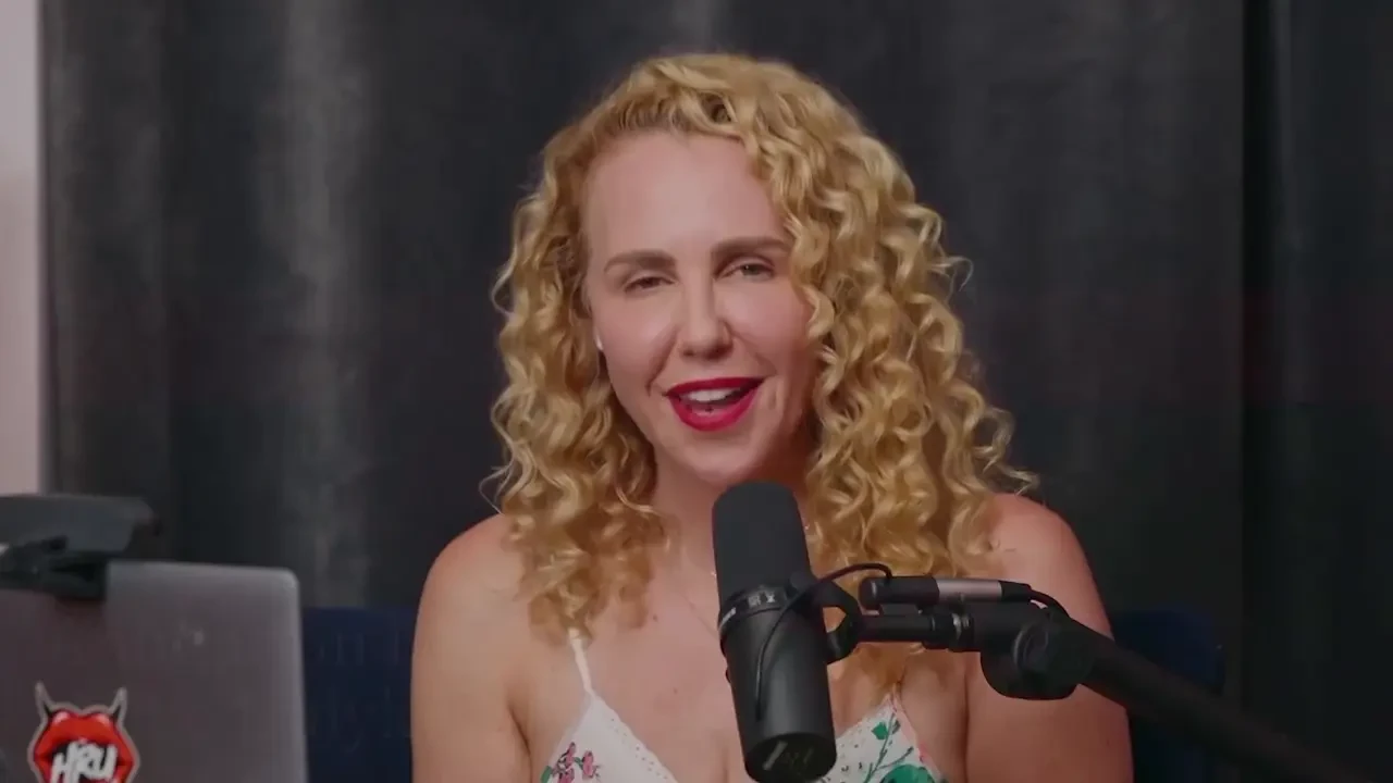 Join holly as she interviews fitbrycetv she reveals her unique fan 