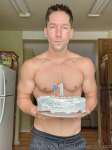 Had such a nice birthday thanks for subscribing guys new video part 4