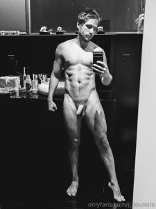 For those of you who like to see my face when i m nude