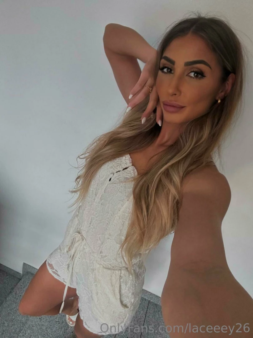 Hey baby es ist wieder sch n hei und das wird es bei mir auch wieder 