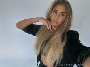 Hey baby na bist du gut in wochenende gekommen hey baby you ve had a