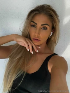 Baby wie haben es geschaft ich warte heute auf dich baby we did it i m