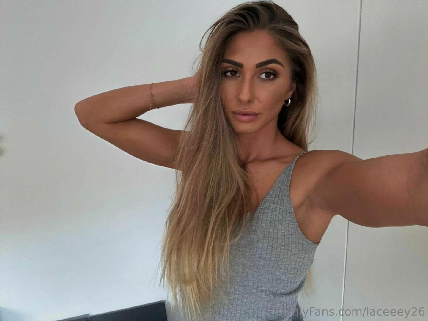 Hey baby wir haben es geschafft komm lass uns das wochenende richtig 