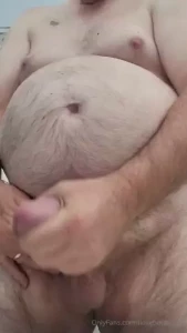 I love playing with it look both hands fit on it