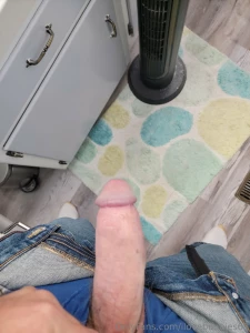 Looking at a beautiful body on her caused this