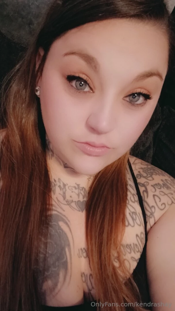 Wish i had another gentlemen to come show me a good time with daddy 