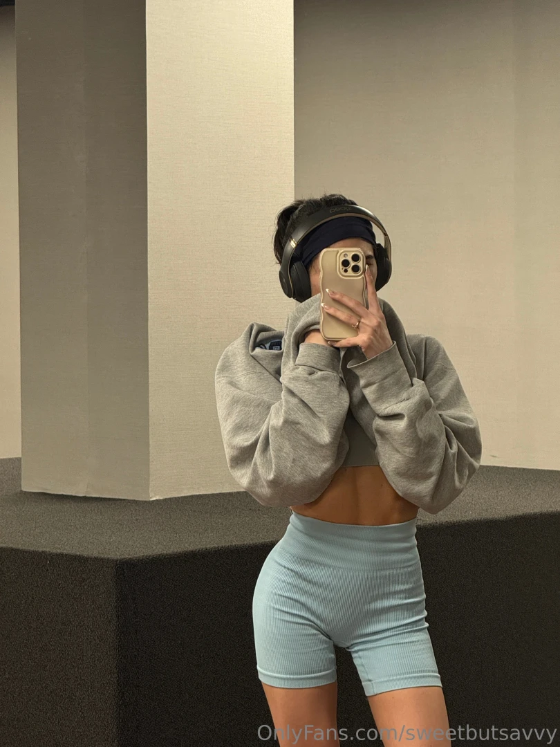 Love spending my mornings stretching 