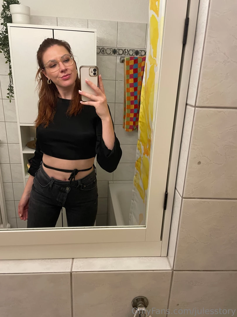 Wie findest du mich in meinem schicken outfit w rdest du so mit mir 