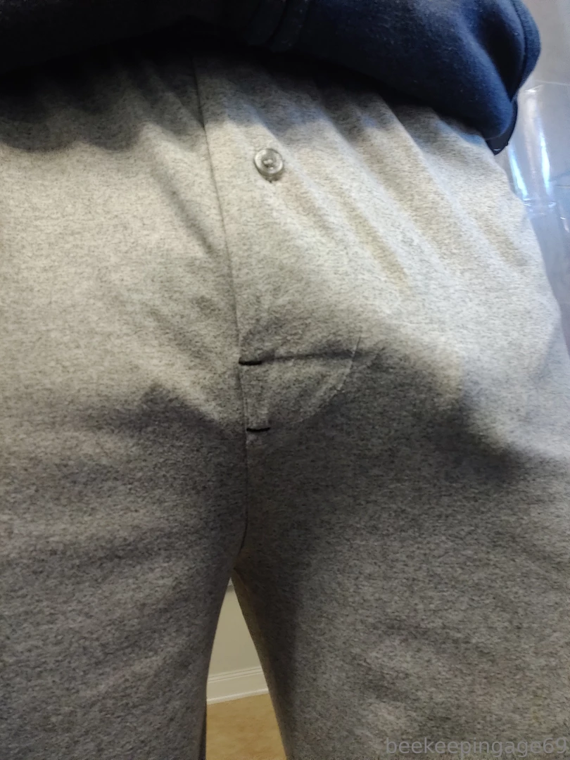 A little chilly this morning had to break out the sweatpants 
