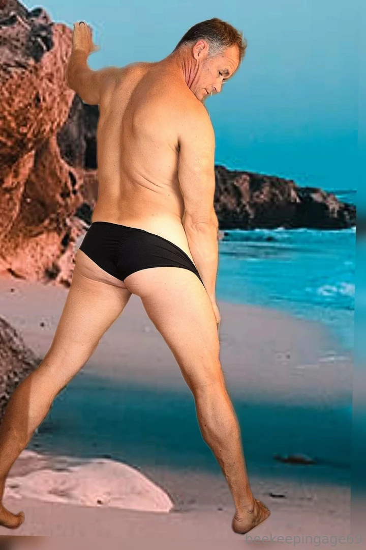 Who doesn t like some late night booty not to mention a little change part 2 