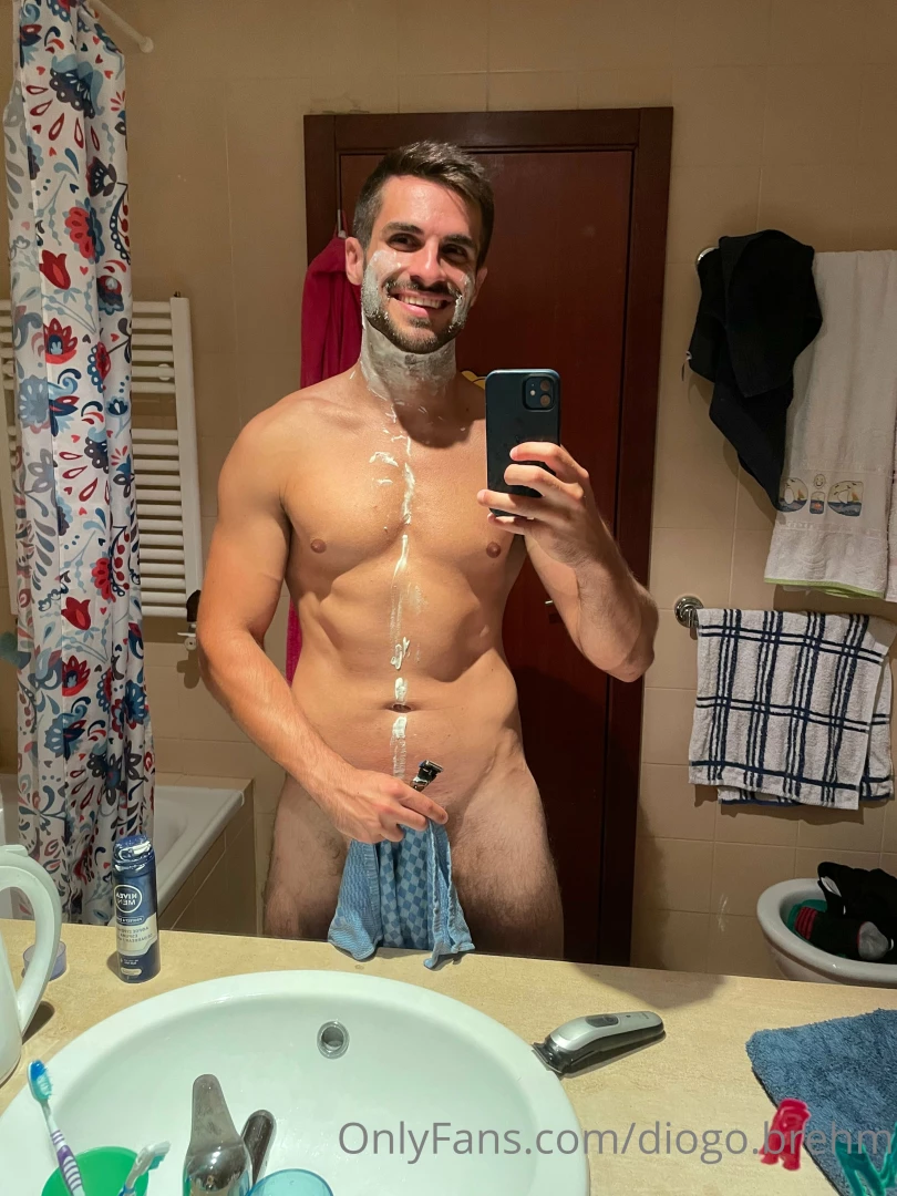 Diogo wishes you a happy sunday shaving shaving 