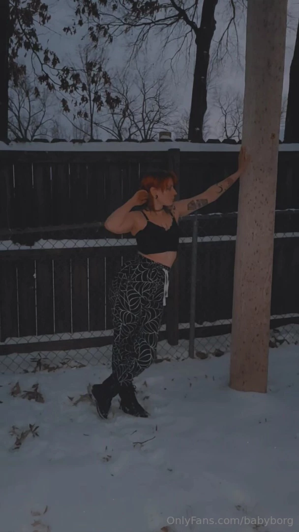 Whoever said hoes don t get cold is a liar 