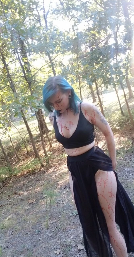 I know i have message to reply to but i think the boyfriend and i are part 2 