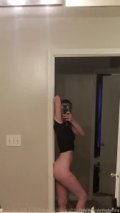 You ever take nudes and you fall in love with yourself not to toot my