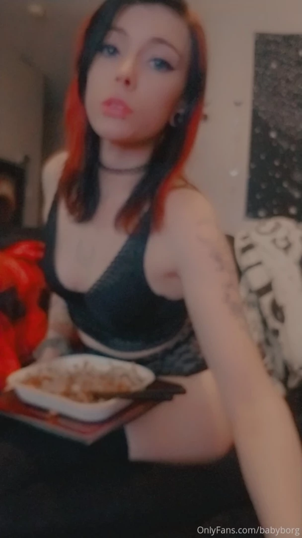 Did anyone order noods no no one okay well you re getting pictures 