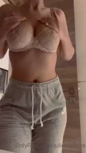 Do you want to get ready with me to take a shower