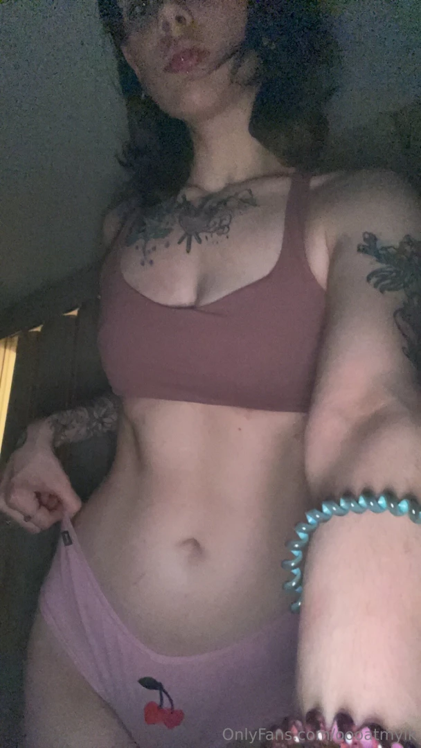 Can t sleep but at least the undies are cute 