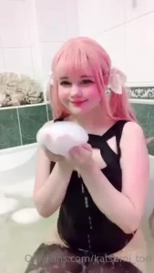 I want u to remind that i have 8 extra exclusive pics and 1 vid from