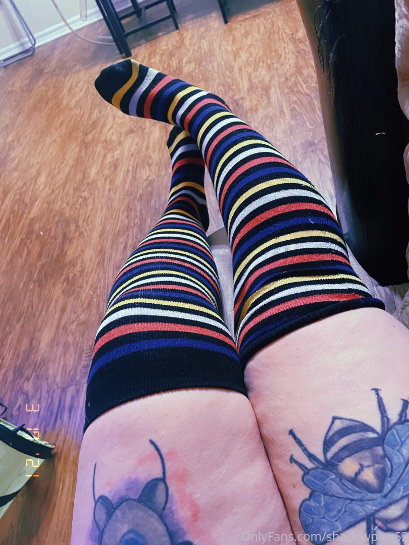 I wore socks again to my twitch stream but my camera didn t show them 