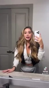 Moaninnnn part 1