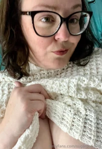 I was having fun with one of my white crop sweaters on the other day w part 6