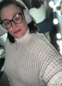 I was having fun with one of my white crop sweaters on the other day w part 5