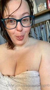 Happy monday just me and my b bs