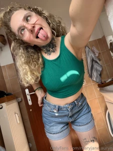 Happy holidayyyy