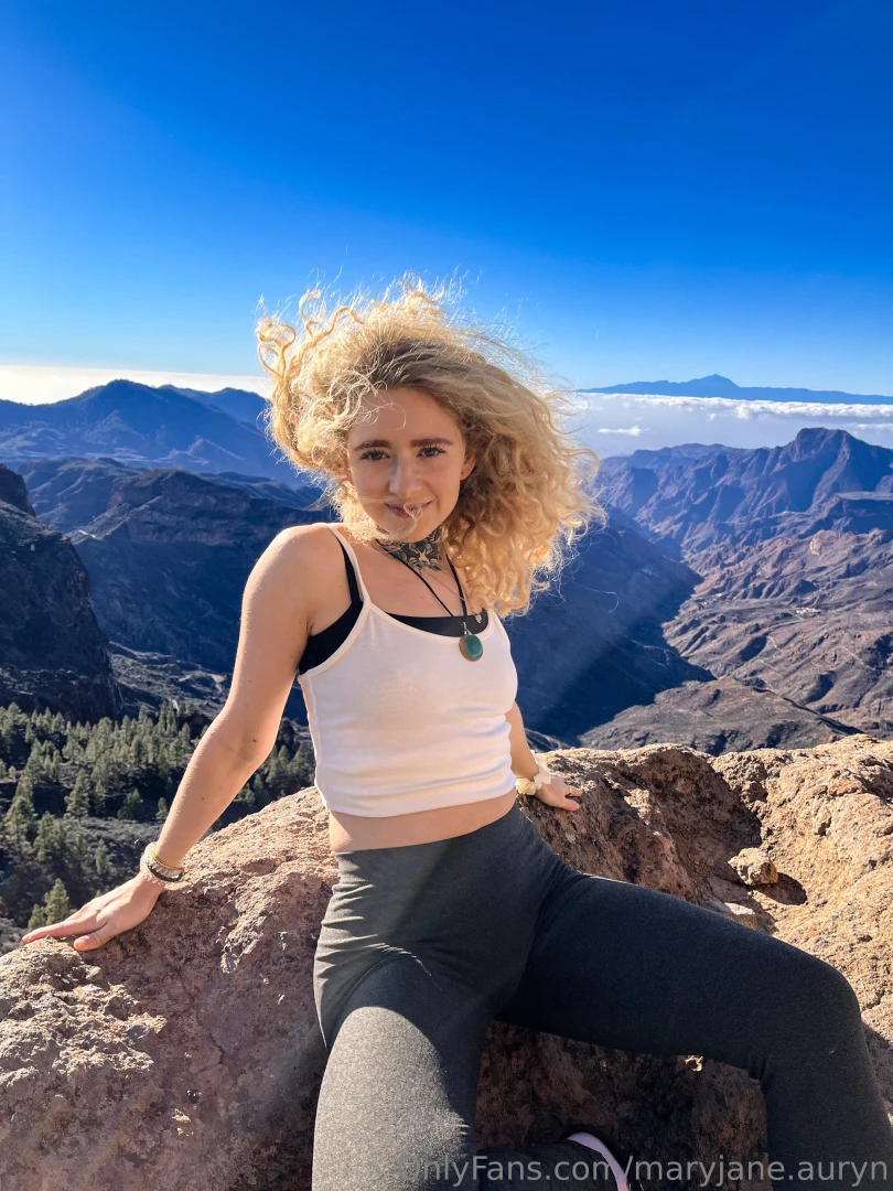 Happy titty tuesday from me to you swipe for a treat 