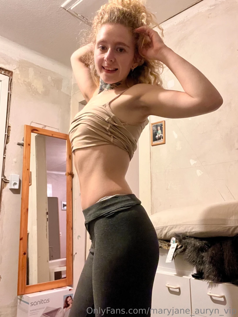 Some shots after my workout should i upload a selfie video tomorrow part 1 
