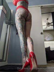 I feel so fucking sexy in red both this set and the shoes were gifted part 5