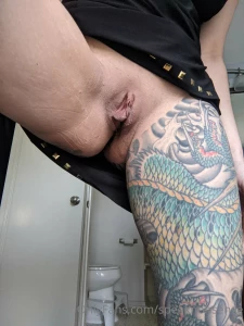 Just a little kitty that wants to plaaaaaay