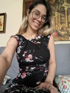 I love this dress so feminine and flowy and it makes my tits look