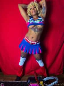 Todays spooky cosplay is from lollipop chainsaw someone tip me enough