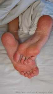 U joining me or what all pics footishqueengalina