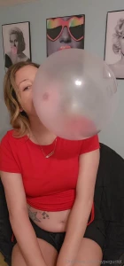 A messy gum sesh with suck backs face pops and some cross eyes part 3
