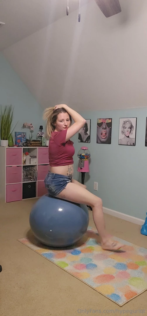 Yoga ball part 3 bounce bounce bounce until i can t bounce anymore how part 1 