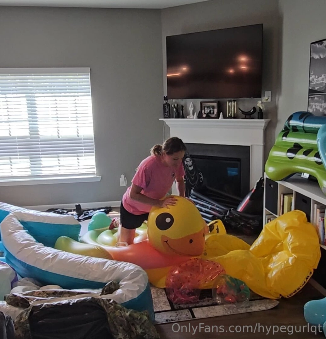 A content creator gets really freaking tired of seeing a huge amout of 