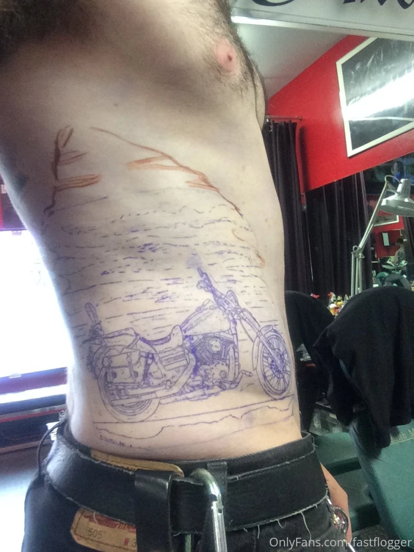 I found this in an old phone backup folder today damn cool 