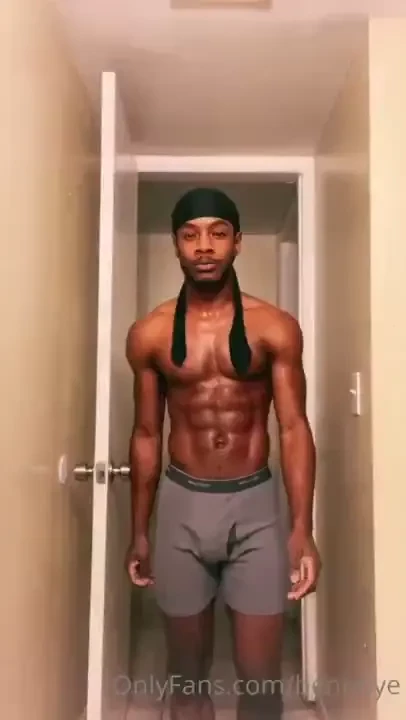 Imagine me walking into your room like this 