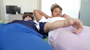 Denis invited me to his place like for making some tt videos which