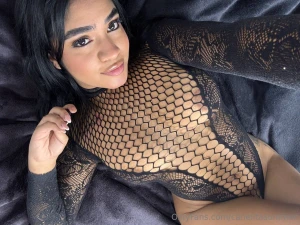 Wanna see me play with my boobs dm me right now and let s play