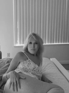 I woke up horny babe shall we make each other cum today part 1