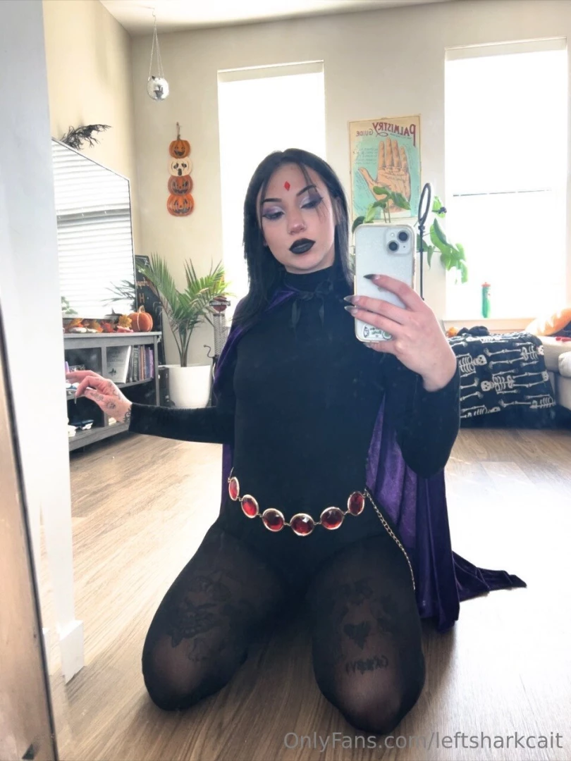 Lovin this raven outfit 