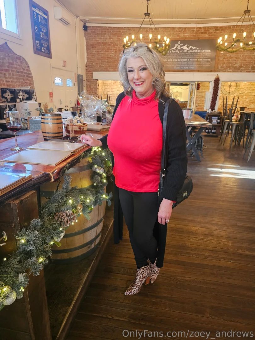 Take it russ fa la la la la la la la la having some wine in old town 