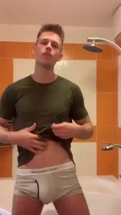 Hope you like my body when it s wet amp hot 