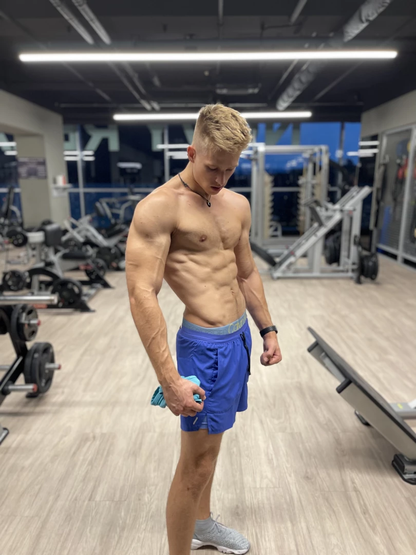 Hope you like my current shape guys iam working out a lot lately want part 1 