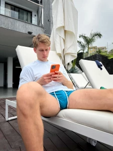 Hey loves just wanted to let you know i started to sell my used