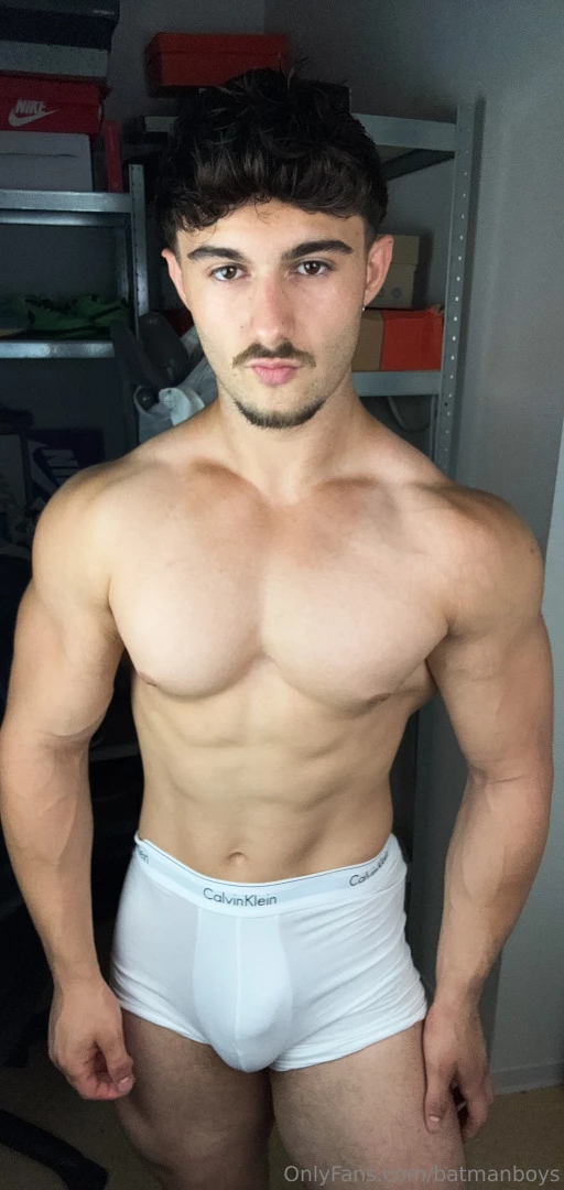 Get on your knees and be a good boy 