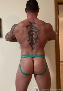 Here are my check in pictures for the week i m trying to lean down a